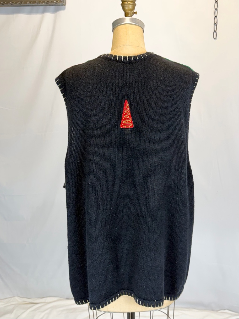 VINTAGE 90s Christmas tree knit sweater vest cardigan button front - Picture 4 of 8